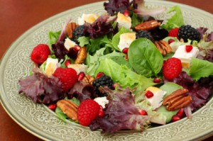 Berry Pecan Salad